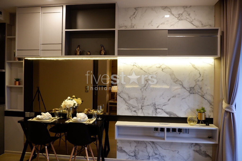 High floor unit 1 bedroom condo for rent close to BTS Asoke, photo 2