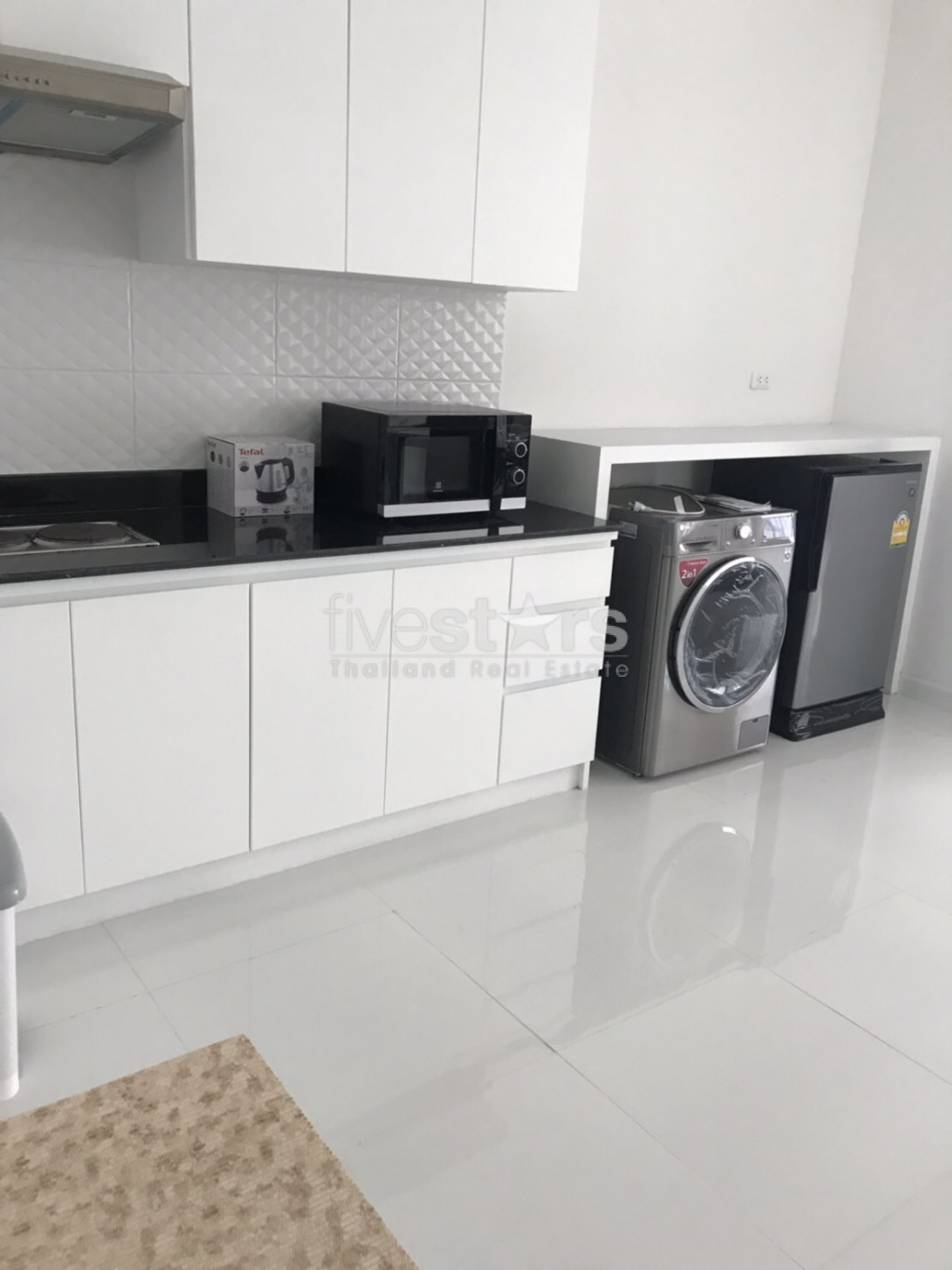 Newly renovated 2 bedrooms condo for rent near BTS Asoke, photo 4