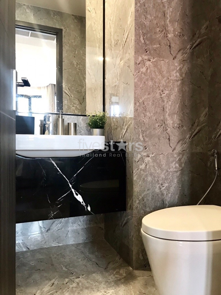 Moderne 1 chambre à louer près du BTS Asoke, photo 14