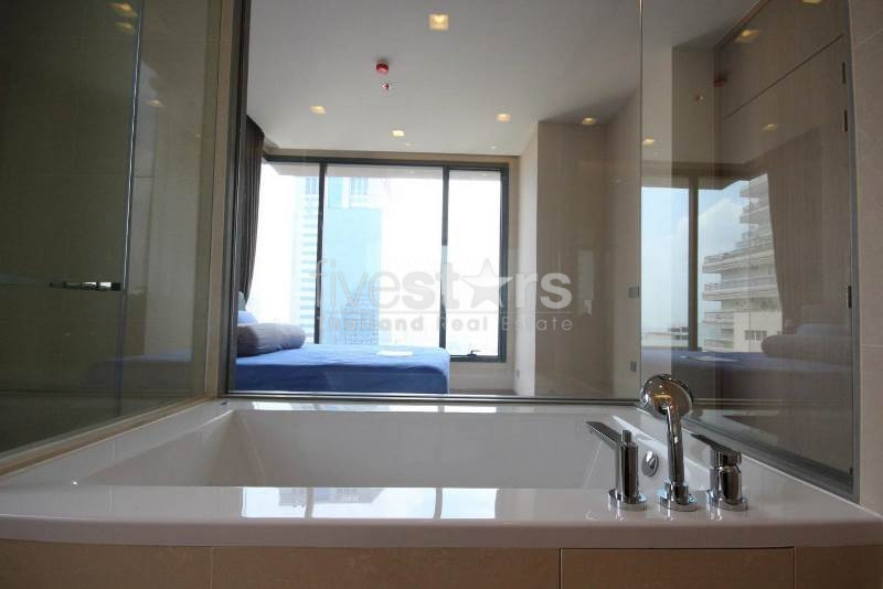 2 bedrooms condo for rent close to BTS Asoke, photo 15