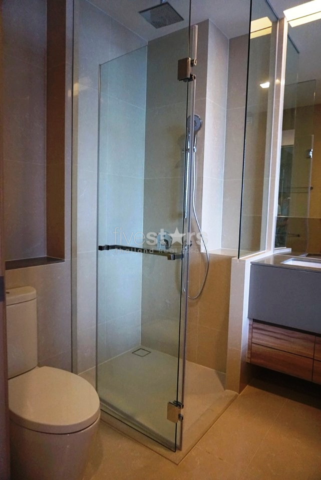 Brand new 1 bedroom condo for rent in Asoke, photo 17