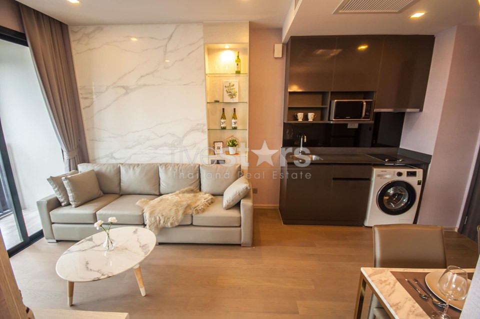 Brand new 2 bedrooms for rent close to BTS Asoke
