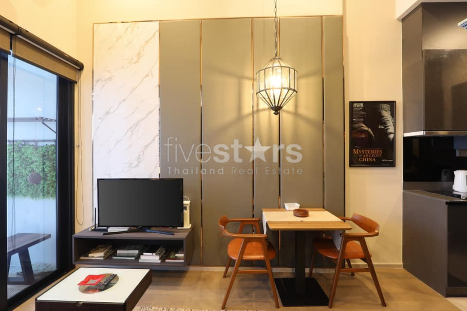 High floor unit 1 bedroom condo for rent close to BTS Asoke, photo 3