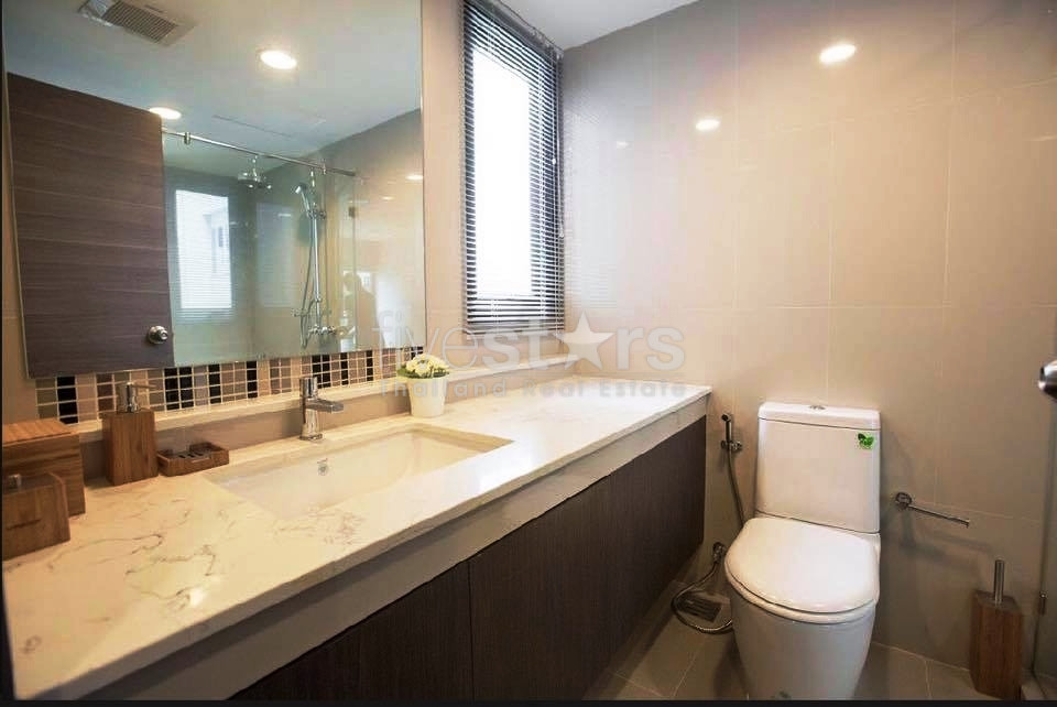 Condo 2 bedrooms for rent 350M from BTS Asoke, photo 3