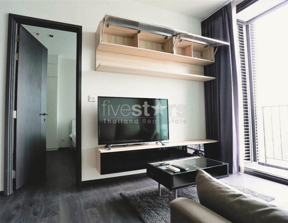 1  bedroom condo for rent near BTS Asoke, photo 2