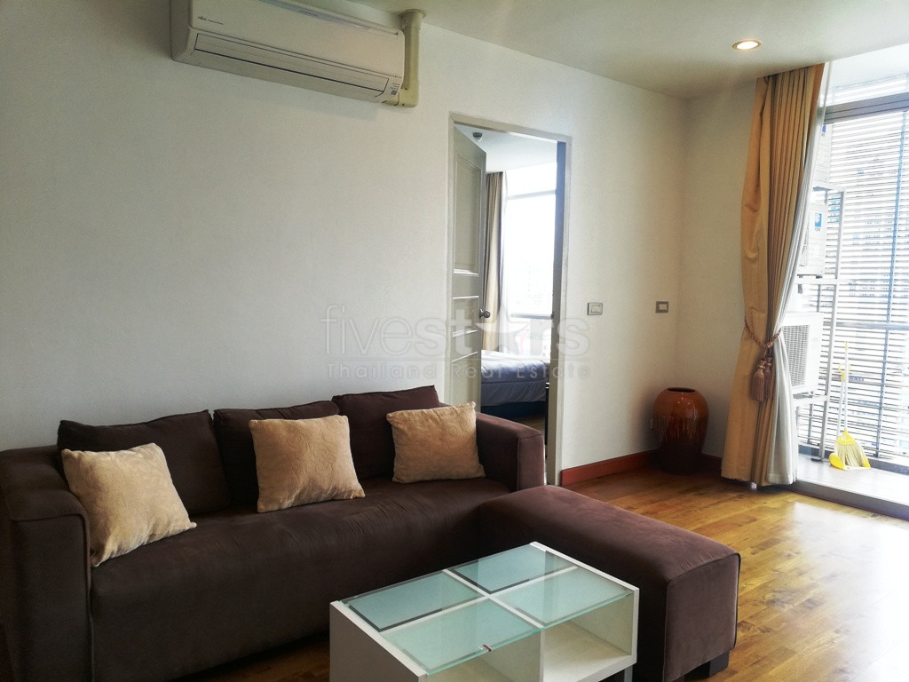 Condo 2 chambres à louer à Asoke, photo 3