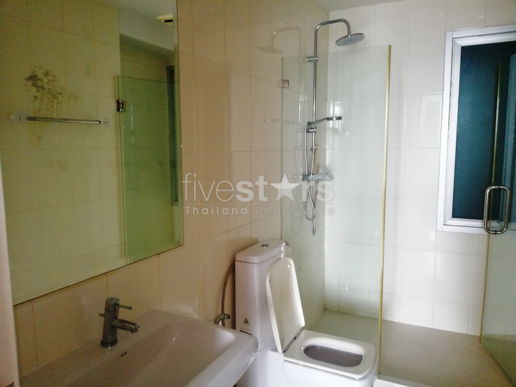 Appartement en duplex de 2 chambres à louer à Asoke, photo 15