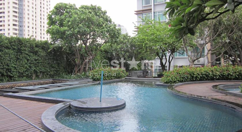 3 bedrooms condo for rent on Petchaburi road near BTS Nana, photo 7