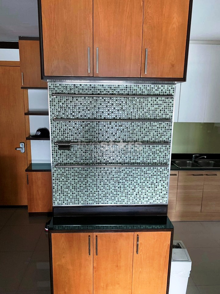 3 bedrooms condo for rent on Petchaburi road near BTS Nana, photo 2