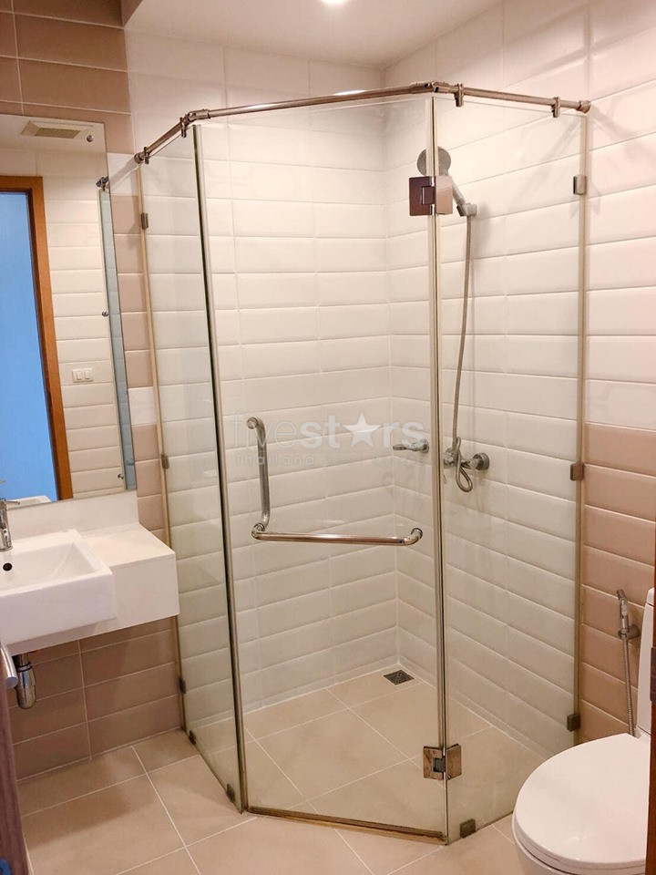 2 bedrooms condo for rent on Petchaburi road near BTS Nana, photo 7