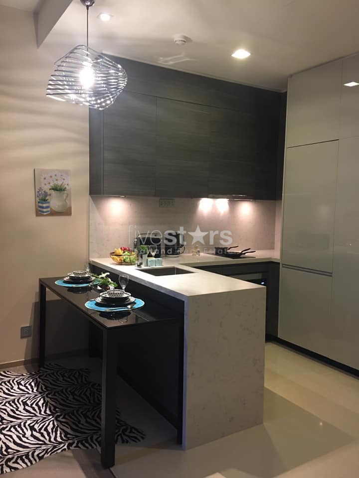Brand new 1 bedroom condo for rent in Asoke