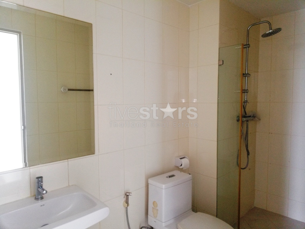 Duplex 2 bedrooms condo for sale in Asoke, photo 18