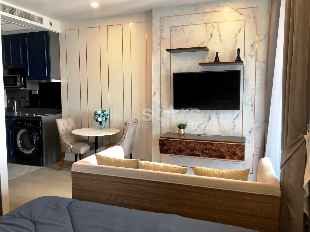 Modern 1 bedroom condo for rent close to BTS Asoke, photo 4