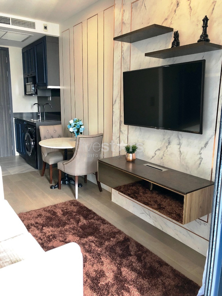 Modern 1 bedroom condo for rent close to BTS Asoke, photo 3