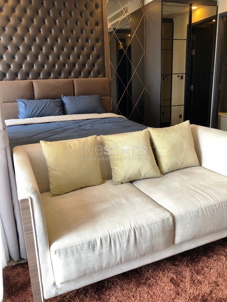 Modern 1 bedroom condo for rent close to BTS Asoke, photo 6