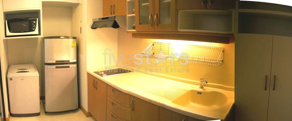 Large 2 bedrooms condo for rent in Asoke, photo 2