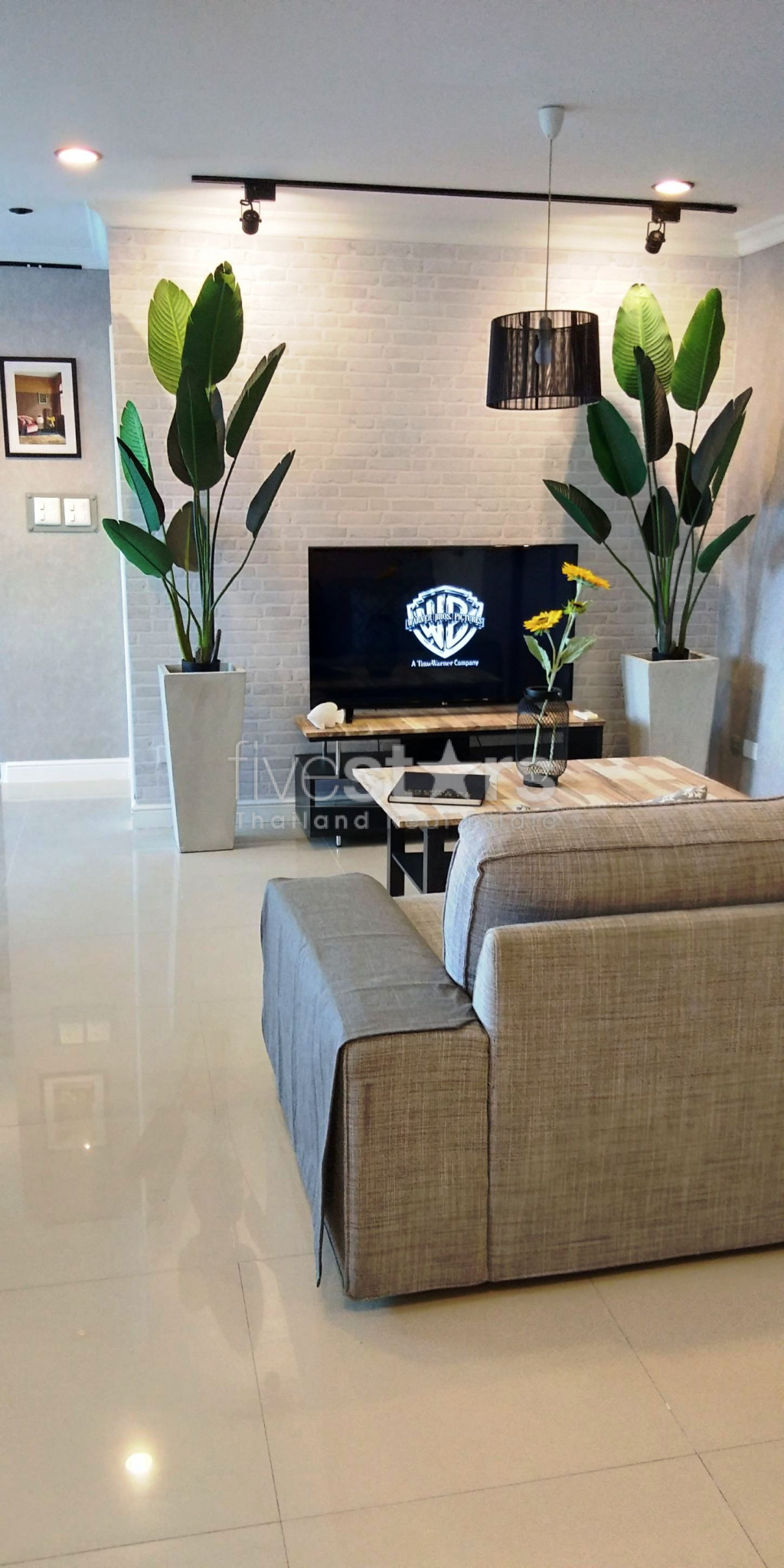 Renovated unit 2 bedrooms condo for rent near BTS Asoke, photo 2