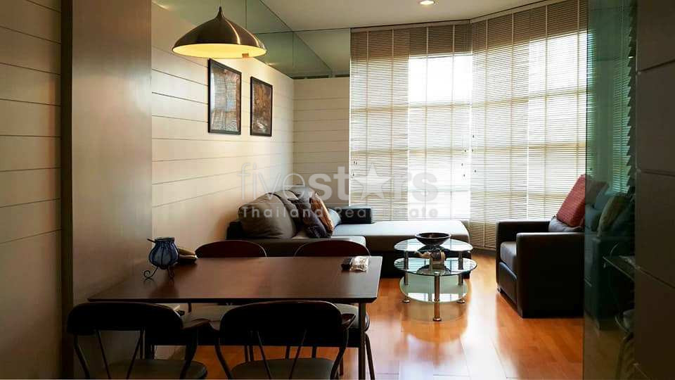 Appartement moderne de 2 chambres à louer près du BTS Asoke, photo 2