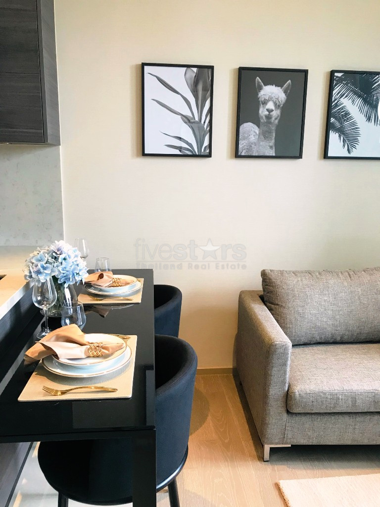 Appartement neuf de 2 chambres à louer à Asoke, photo 3