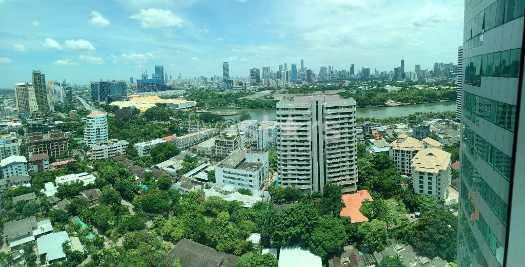 Appartement de 3 chambres en étage élevé à vendre à Asoke, photo 2