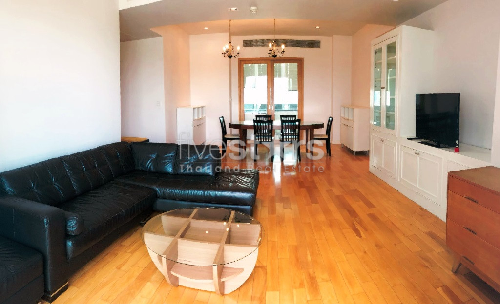 Appartement de 3 chambres en étage élevé à vendre à Asoke