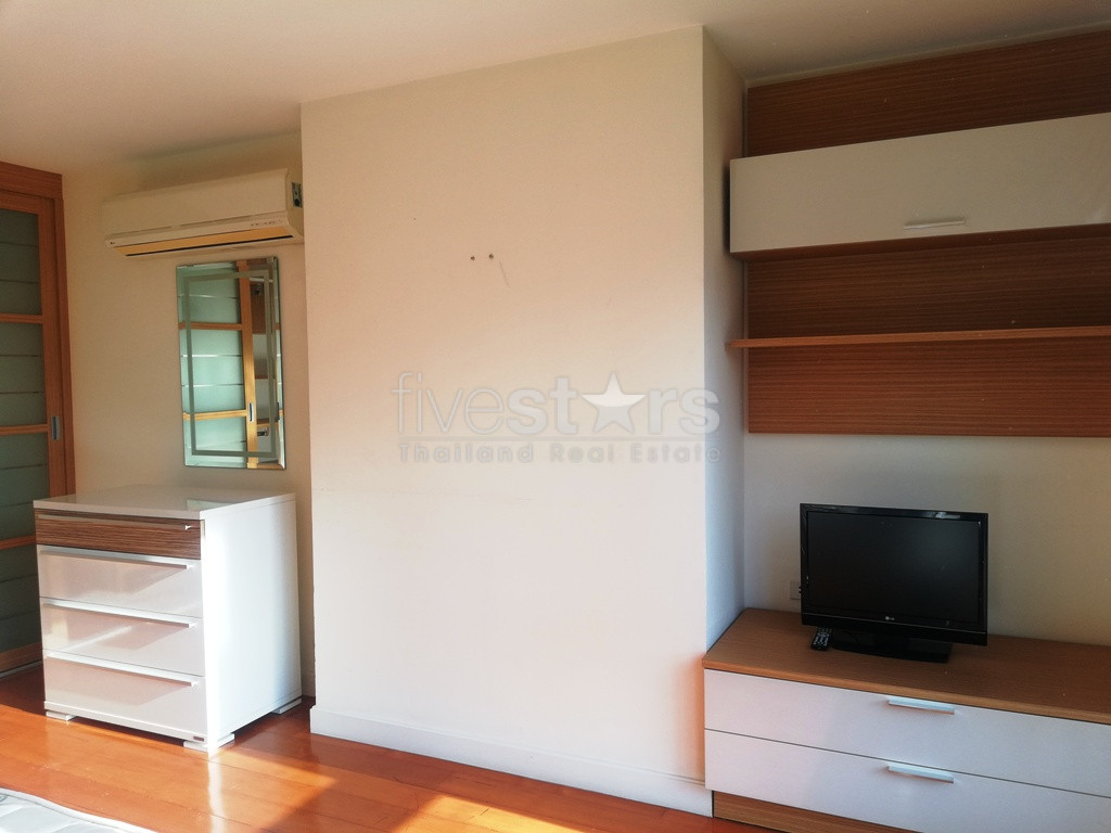 Grand appartement de 2 chambres à louer à Phromphong, photo 15