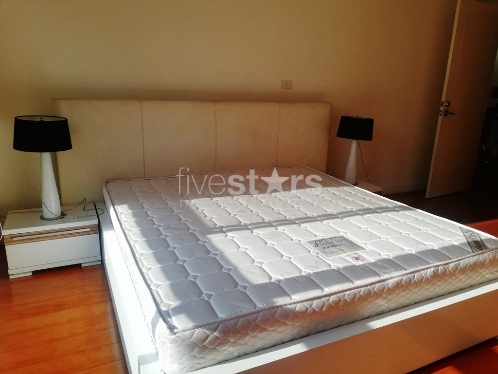 Grand appartement de 2 chambres à louer à Phromphong, photo 10