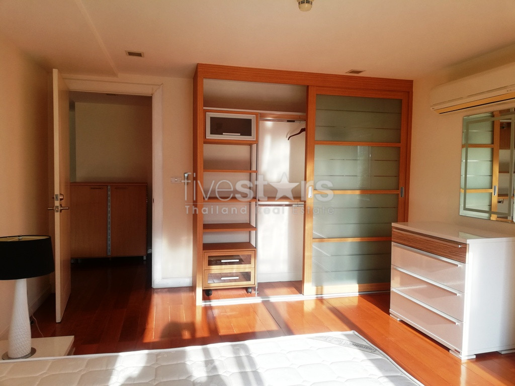 Grand appartement de 2 chambres à louer à Phromphong, photo 14