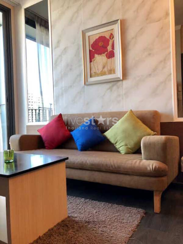 Corner unit 1 bedroom for rent near BTS Asoke