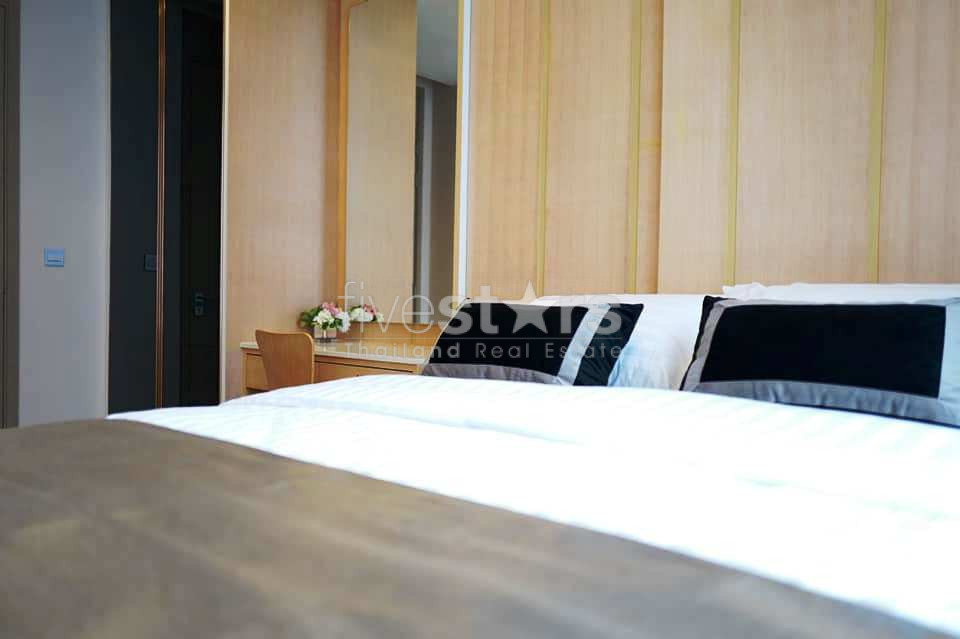 Appartement neuf de 2 chambres à louer près de la station de BTS Asoke, photo 11