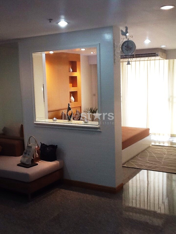 2 bedrooms condo for rent near BTS Asoke, photo 8