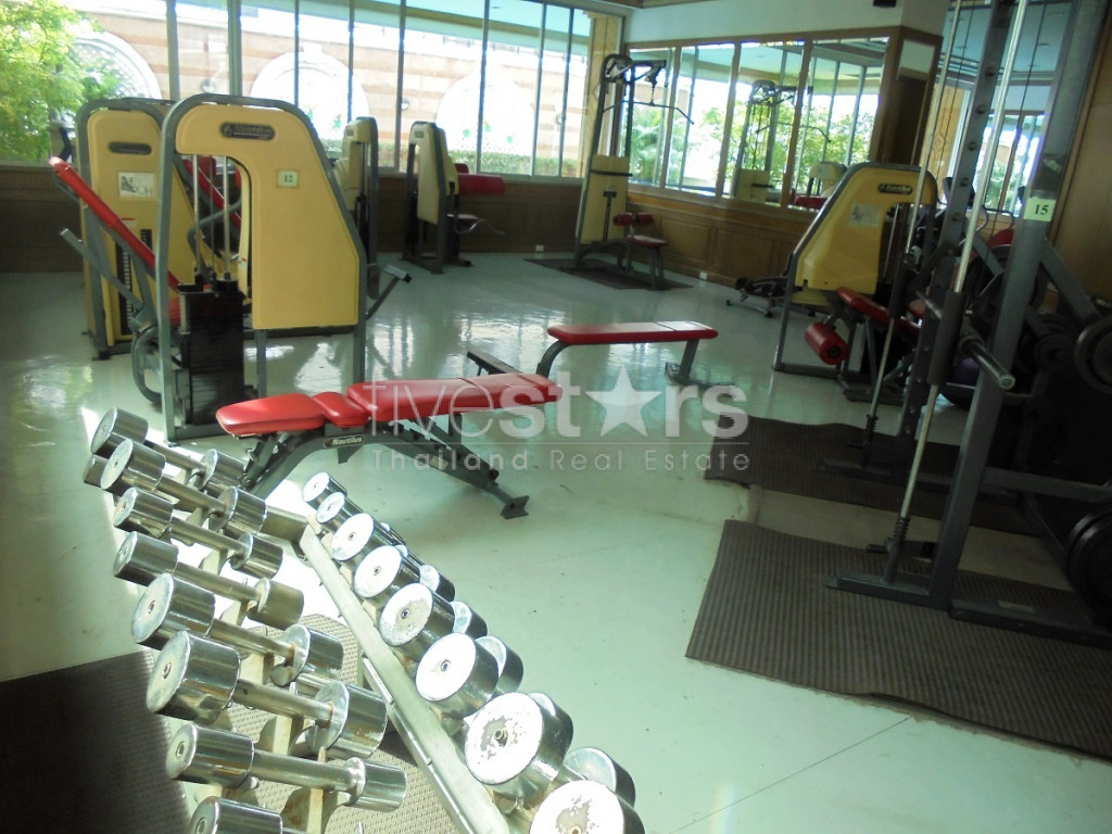 2 bedrooms condo for rent near BTS Asoke, photo 17