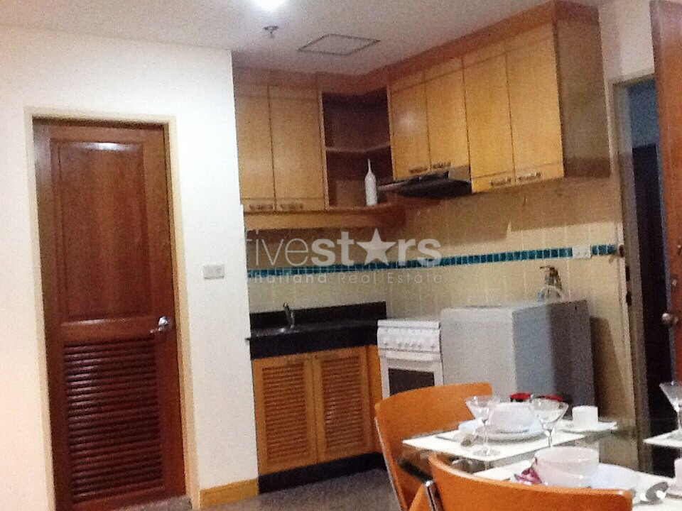 2 bedrooms condo for rent near BTS Asoke, photo 7