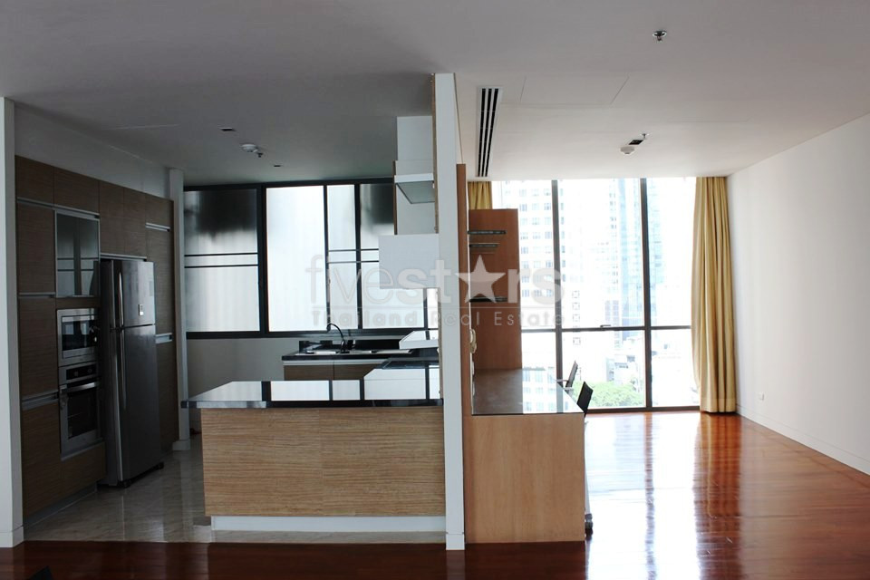 Appartement spacieux de 2 chambres à louer près du BTS Asoke, photo 3