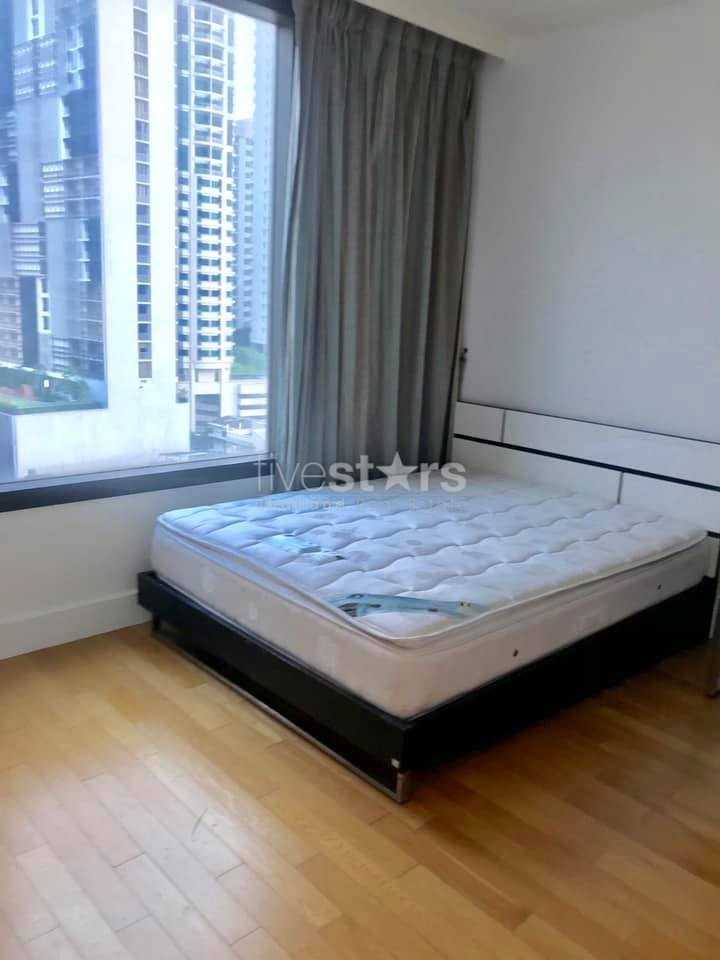 2 bedroom apartment close to Phrom Phong BTS station, photo 3