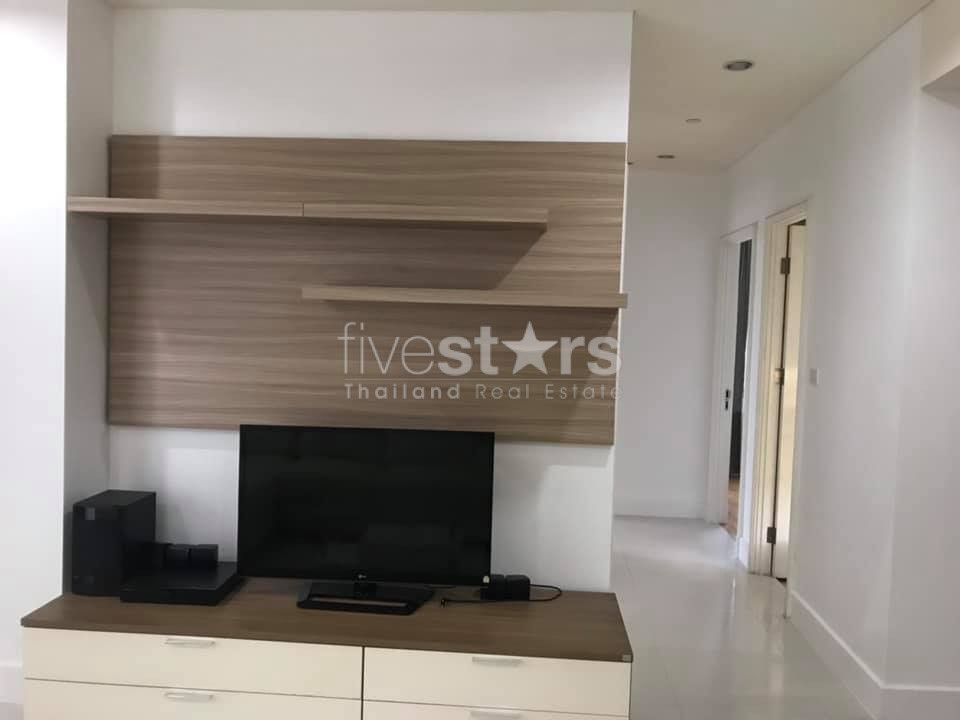 2 bedroom apartment close to Phrom Phong BTS station, photo 5