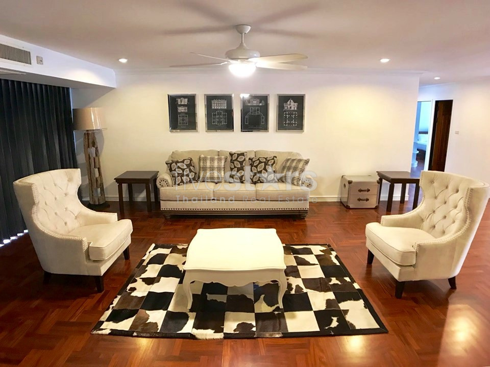 Appartement spacieux de 3 chambres à louer dans le quartier Sukhumvit-Asoke
