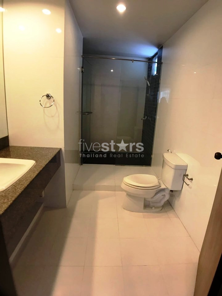 Appartement spacieux de 3 chambres à louer dans le quartier Sukhumvit-Asoke, photo 12