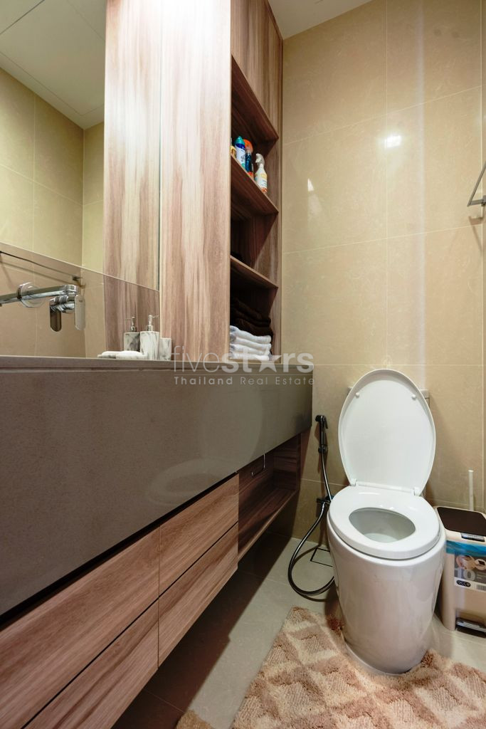 Modern 1 bedroom condo for rent in Asoke, photo 14