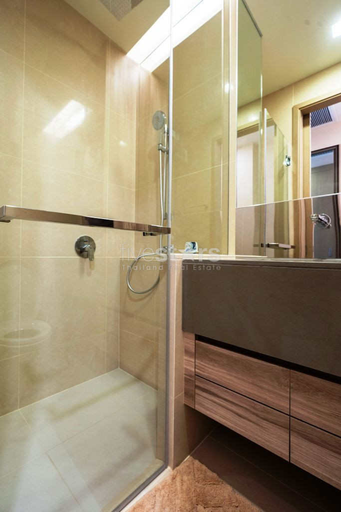 Modern 1 bedroom condo for rent in Asoke, photo 13