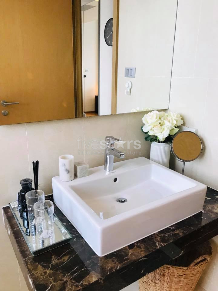 2 bedroom condo for sale near BTS Nana, photo 17