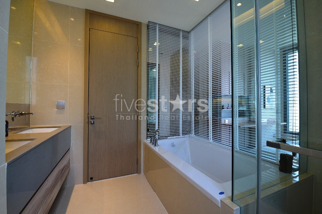 Appartement moderne de 2 chambres à louer près de la station de BTS Asoke, photo 6