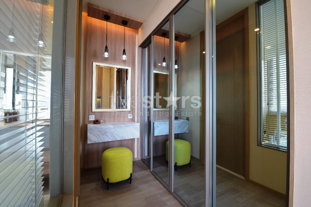 Appartement moderne de 2 chambres à louer près de la station de BTS Asoke, photo 5