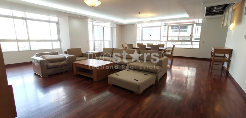 Pet friendly apartment 3 bedrooms for rent in Sukhumvit