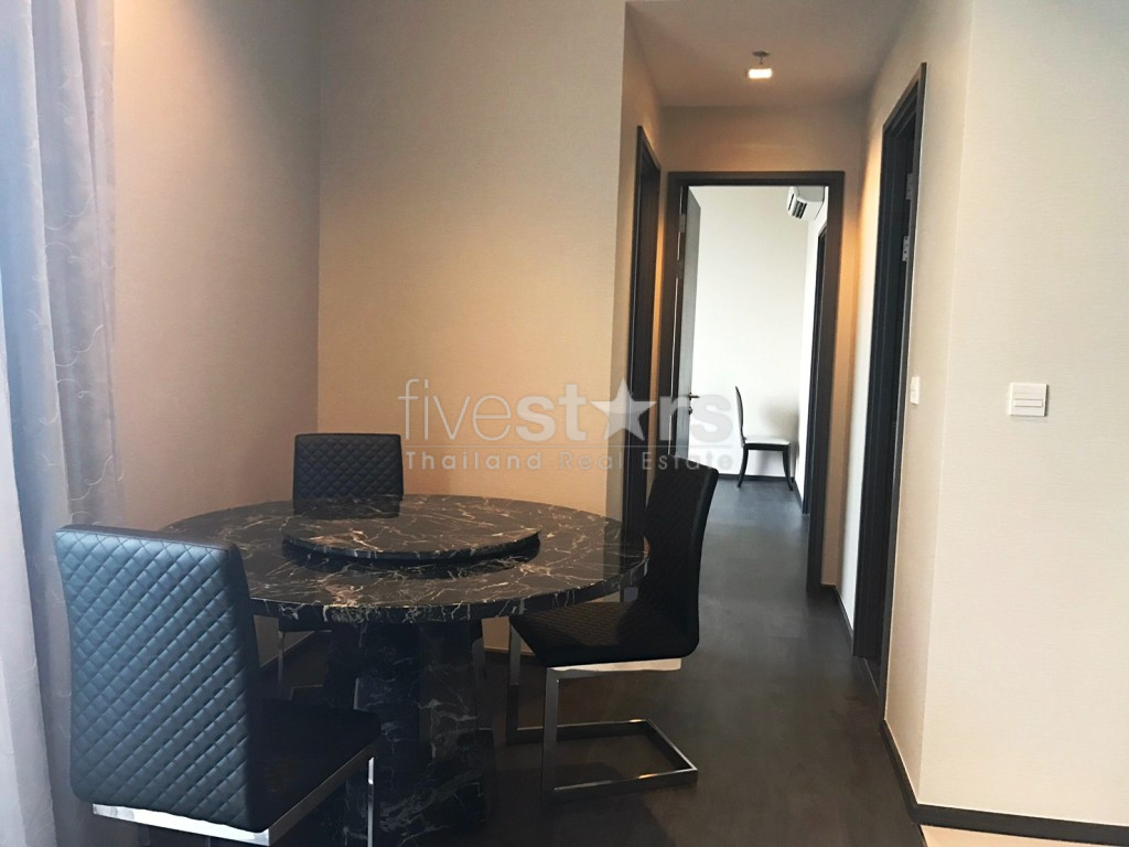 2 bedrooms condo for sale near BTS Asoke, photo 5