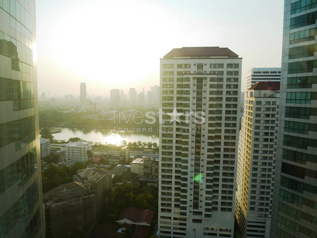 Appartement moderne et spacieux de 2 chambres quartier Sukhumvit-Asoke, photo 2