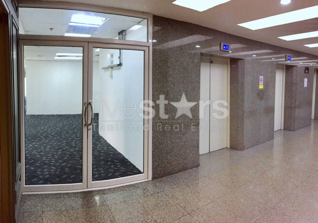 Office for rent in Asoke, photo 9