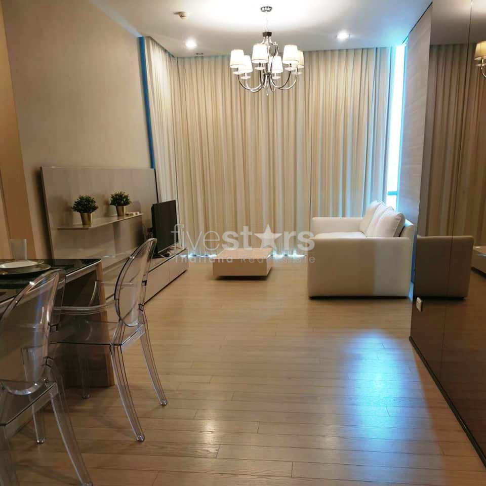 Appartement d'une chambre à louer proche BTS/MRT Asoke