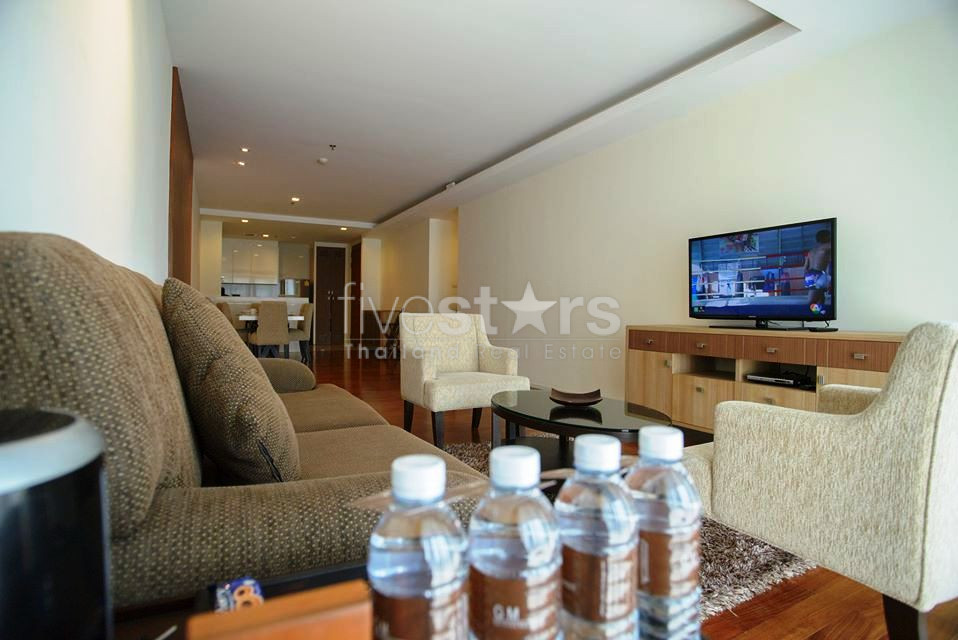 2 bedrooms serviced apartment for rent in Sukhumvit