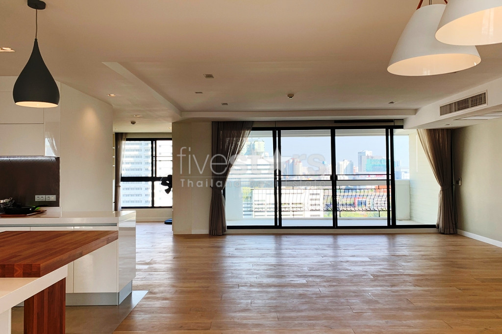 Pet friendly 3 bedrooms condo for rent in Sukhumvit, photo 2
